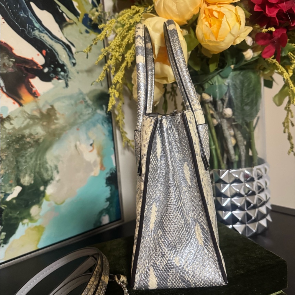Michael Kors Elegant Snakeskin Crossbody Handbag / NWOT - Picture 3 of 9